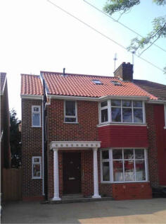 3 bedroom maisonette for sale