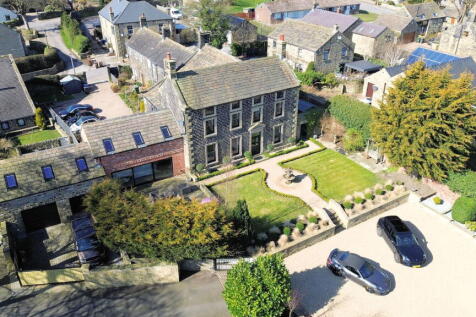 Towngate, Thurlstone, Sheffield, S36 9RH 6 bed character property for sale