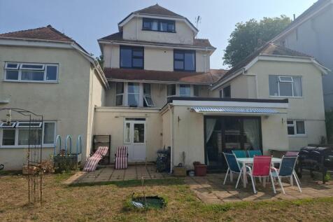 13 bedroom detached house for sale