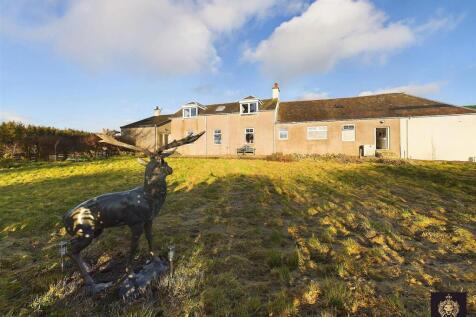 4 bedroom farm house for sale