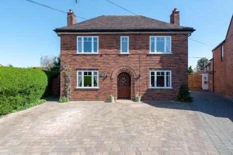 Lower Moor, Pershore WR10 4 bed detached house for sale