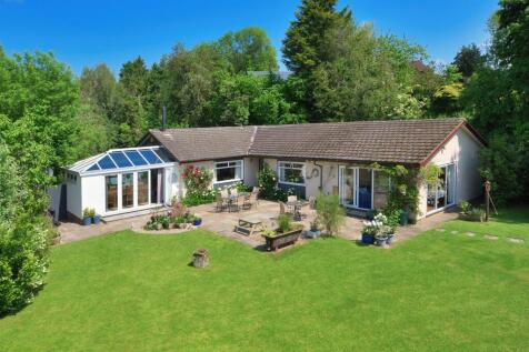 5 bedroom detached bungalow for sale