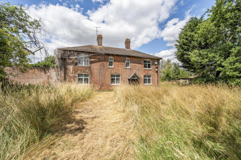 Royal Wootton Bassett, Royal Wootton... 5 bed detached house for sale