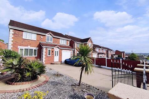Carr Green Lane, Mapplewell, Barnsley 4 bed detached house for sale