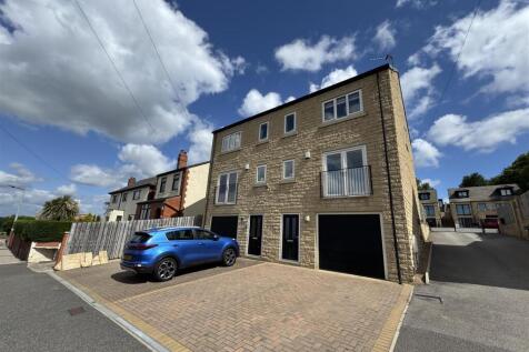 Southview Road, Staincross, Barnsley 4 bed semi