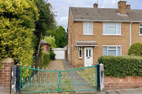 3 bedroom semi-detached house for sale