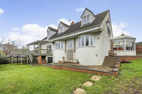 Cam, Dursley GL11 5 bed detached house for sale