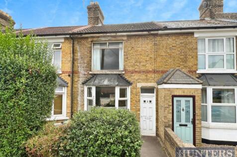 Tonbridge Road, Maidstone 2 bed terraced house for sale