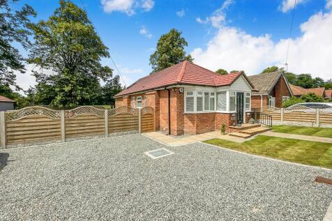3 bedroom detached bungalow for sale