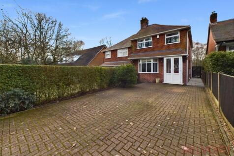 2 bedroom semi-detached house for sale