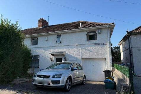 5 bedroom semi-detached house for sale