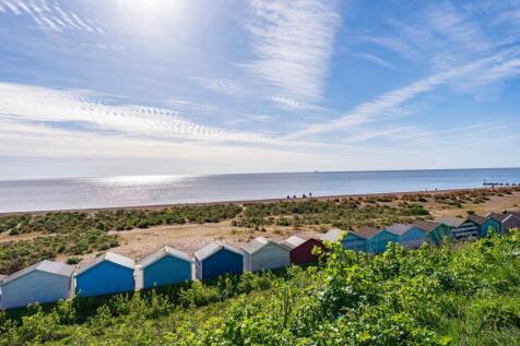 Pakefield Street, Lowestoft, NR33 2 bed terraced house for sale