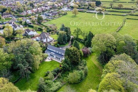 Beeches Lane, Saughall, CH1 4 bed detached house for sale