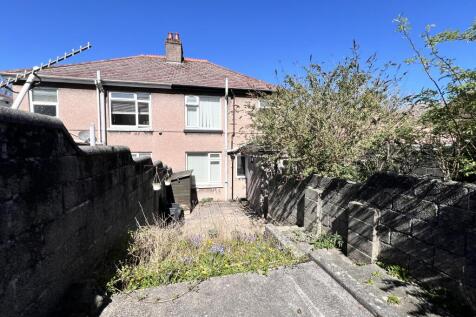 52 Bernice Terrace, Plymouth, Devon... 2 bed ground floor flat for sale