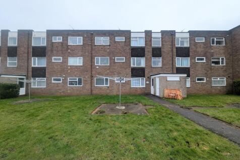 3 bedroom flat for sale