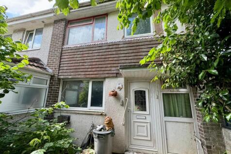 8 Ditton Court, Eggbuckland... 3 bed terraced house for sale