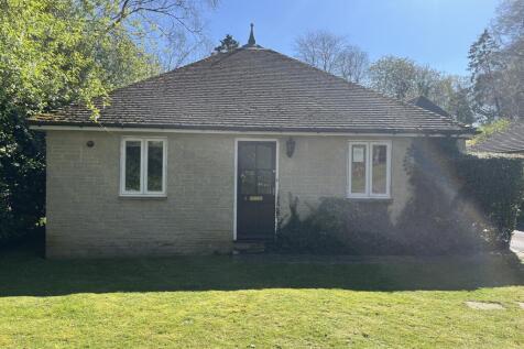 8 Dorchester Close, Headington... 2 bed bungalow for sale