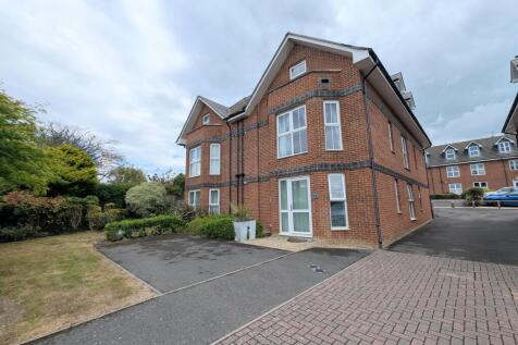 Flat 3, 644 Dorchester Road... 2 bed flat for sale