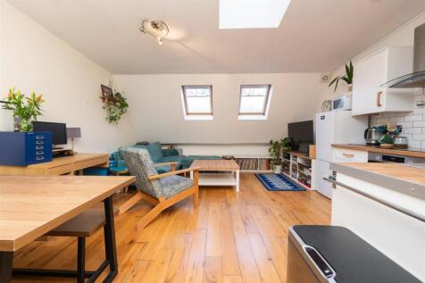 1 bedroom flat for sale