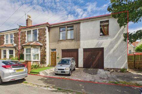 5 bedroom semi-detached house for sale