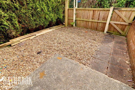 Dearne View, Rotherham 3 bed terraced house for sale