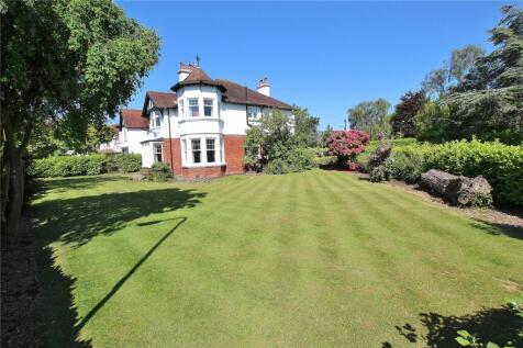 Hollybush Road, Cyncoed, Cardiff, CF23 4 bed detached house for sale