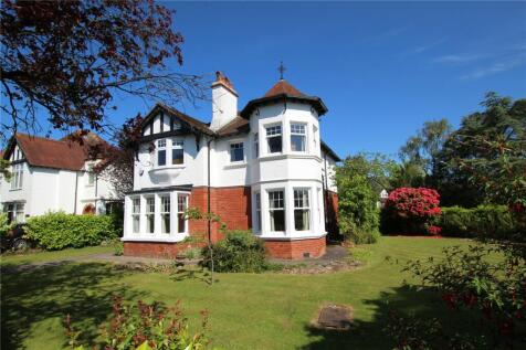 Hollybush Road, Cyncoed, Cardiff, CF23 4 bed detached house for sale