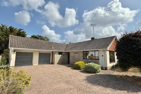 Oaks Drive, St. Leonards, BH24 3 bed bungalow for sale