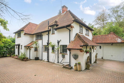 Crawley Hill, Camberley, Surrey, GU15 4 bed detached house for sale