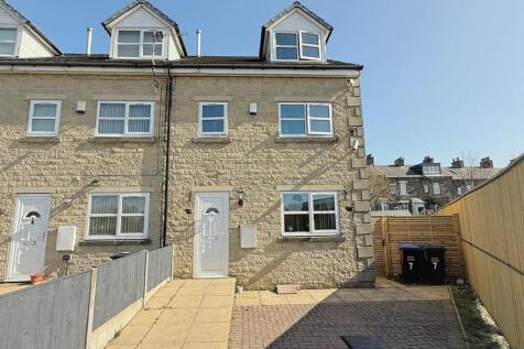 Capa Terrace, Osdal, Bradord, BD6 4 bed terraced house for sale