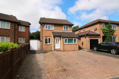 Edrich Close, Low Moor, Bradford, BD12 3 bed detached house for sale