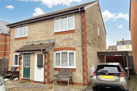 2 bedroom semi-detached house for sale