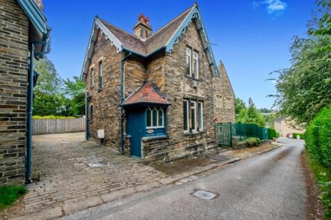 Snelsins Road, Cleckheaton, BD19 2 bed detached house for sale