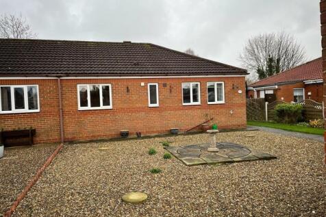 6 The Beeches, Driffield, YO25 5FN 2 bed semi