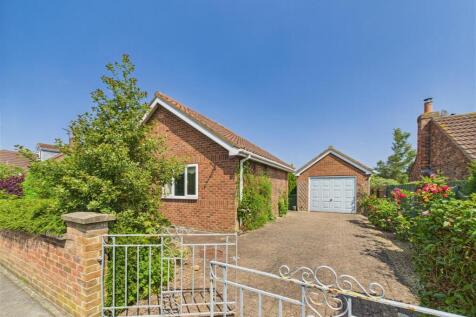 24 Chantry Meadows, Kilham... 2 bed detached bungalow for sale