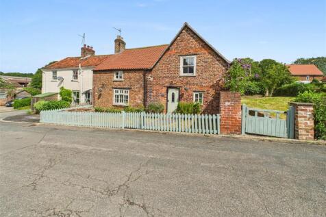 South End, North Dalton, Driffield... 4 bed semi