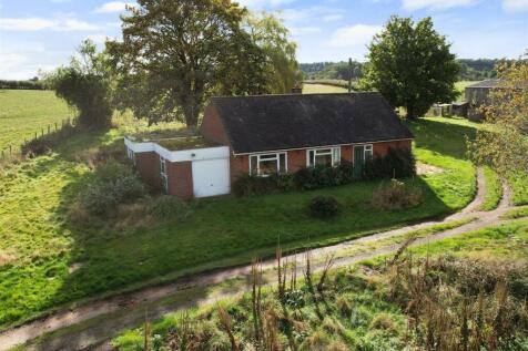 Common Barn Lane, Cookley, Kidderminster 3 bed detached bungalow for sale