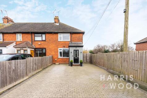 Maldon Road, Witham, Essex, CM8 2 bed end of terrace house for sale