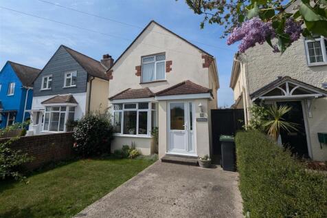 St. Leonards Avenue, Hayling Island PO11 2 bed detached house for sale