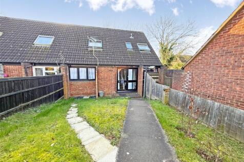 Arncliffe Drive, Heelands, Milton Keynes 3 bed terraced house for sale