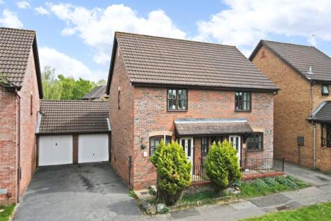 Wolfscote Lane, Emerson Valley... 2 bed semi
