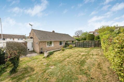 2 bedroom semi-detached bungalow for sale