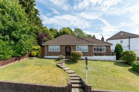 2 bedroom detached bungalow for sale