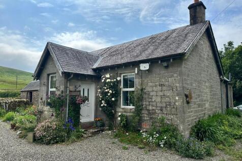 2 bedroom cottage for sale