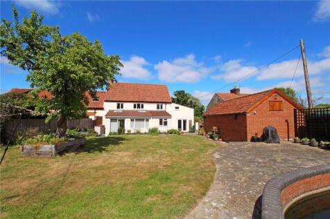 The Street, Hockering, Dereham... 4 bed semi