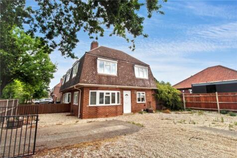 Earlham Green Lane, Norwich, Norfolk... 2 bed semi