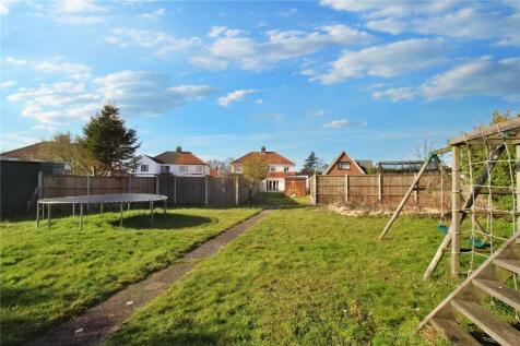 Overbury Road, Hellesdon, Norwich... 3 bed semi