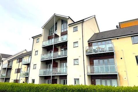 1 bedroom triplex for sale