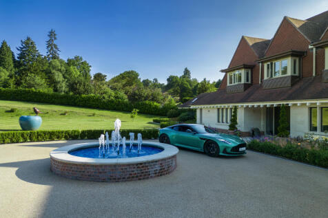 6 bedroom house for sale