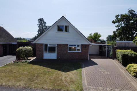 4 bedroom bungalow for sale